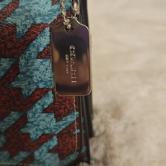 NWT Coach Mini Klare Crossbody. Houndstooth Print - Picture 4 of 14